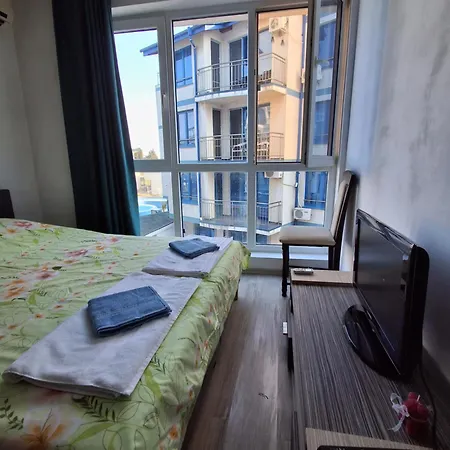 студио C19 в к-с Blue Bay Palace דירה *